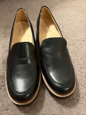 Naturalizer Black Leather Slip-On Loafers with Tan Welt
